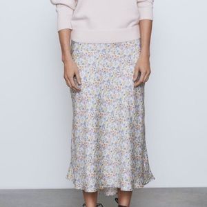 Floral Printed Midi Skirt
